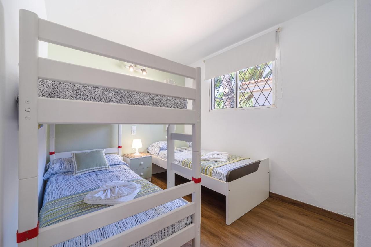 Complejo Colibri 8 Villa Кембрилс Екстериор снимка