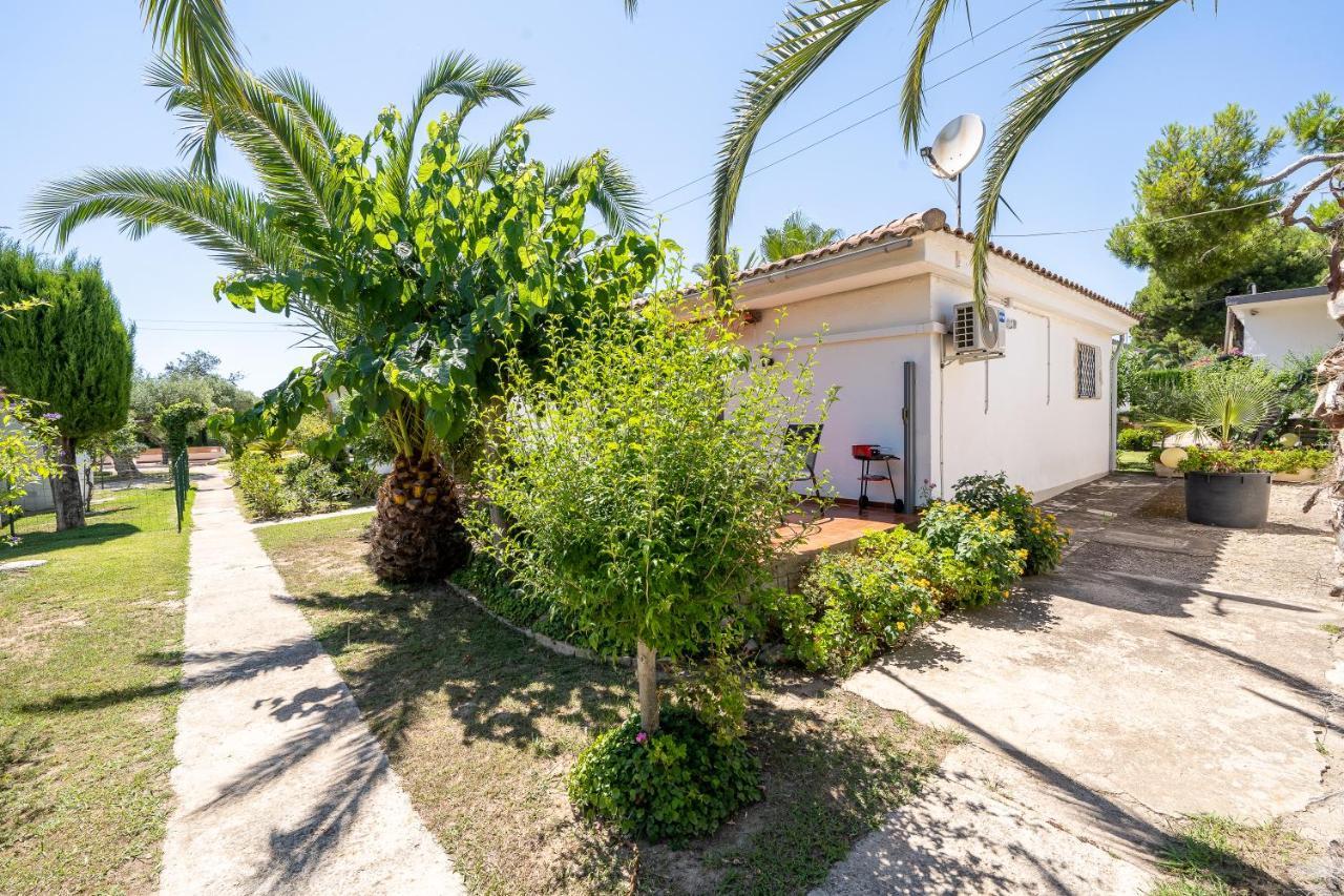 Complejo Colibri 8 Villa Кембрилс Екстериор снимка